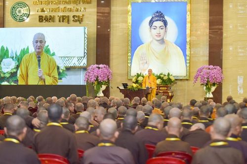 Hòa thượng Thích Huệ Thông thuyết trình về Hiến chương GHPGVN sửa đổi lần thứ VII