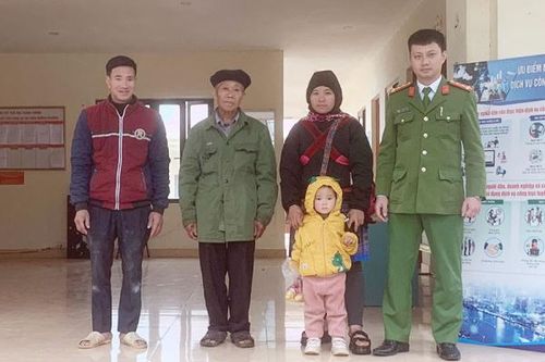Tìm người nhà cho 2 ông cháu đi lạc từ Yên Bái sang Lào Cai