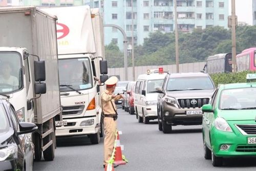 Hà Nội đặt mục tiêu kiềm chế, kéo giảm 5% tai nạn giao thông trong năm 2024