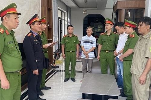 Giả vay tiền đáo hạn cho khách, cán bộ ngân hàng chiếm đoạt 25 tỷ đồng