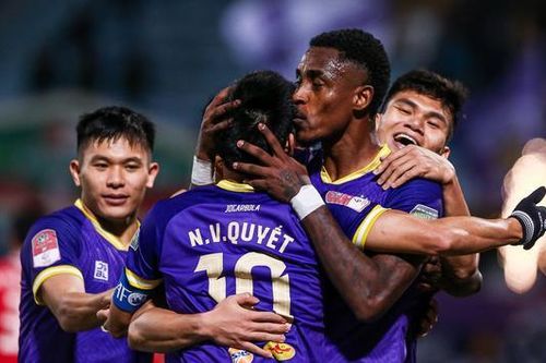 Hà Nội FC đánh bại Thể Công Viettel
