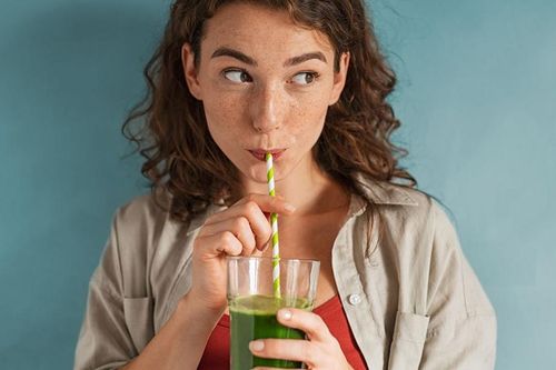 Uống 6 loại nước này trước khi ngủ vừa tan mỡ bụng lại ngon giấc nồng