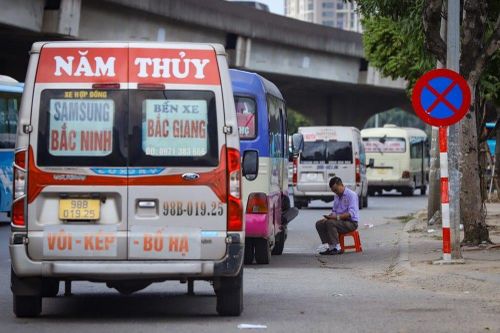 Xe hợp đồng 'bát nháo' vì thiếu công cụ quản lý
