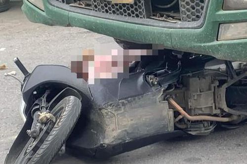 Bị cuốn vào gầm xe tải, cô gái 21 tuổi tử vong thương tâm