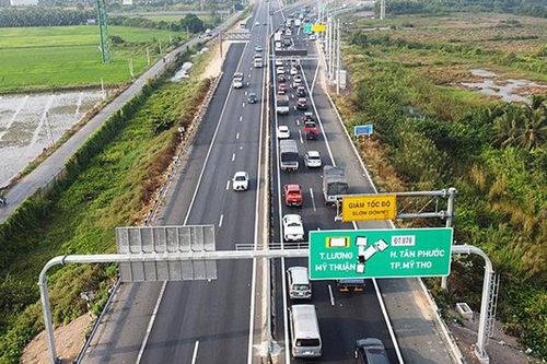 Nâng tốc độ chạy xe lên 90km mỗi giờ tại cao tốc Trung Lương-Mỹ Thuận