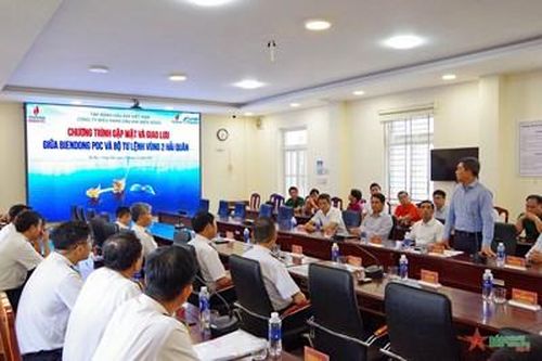 Vùng 2 Hải quân tổ chức giao lưu, tuyên truyền biển đảo