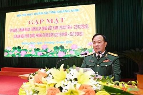 Quảng Ninh gặp mặt cán bộ quân đội nghỉ hưu, nghỉ công tác trên địa bàn