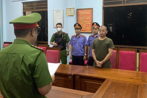 Bắt ma túy lộ 'tín dụng đen'