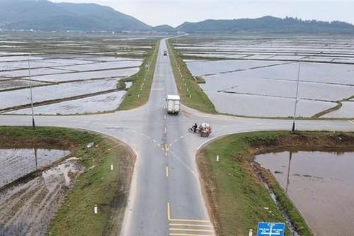 Cận cảnh loạt nút giao, ngã tư 'tử thần' trên đường ven biển gần 2.000 tỷ đồng ở Hà Tĩnh