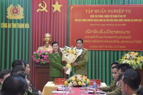 Thanh Hóa: Tập huấn nghiệp vụ cho Công an tỉnh Hủa Phăn (Lào)