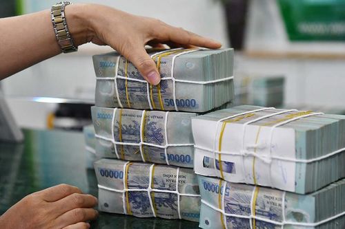 Sếp lớn chi trăm tỷ gom cổ phiếu nhưng không thành