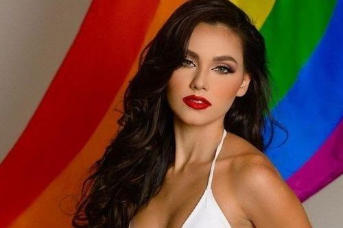 Mắt xanh biếc, vóc dáng quyến rũ mê đắm của Miss Earth Puerto Rico