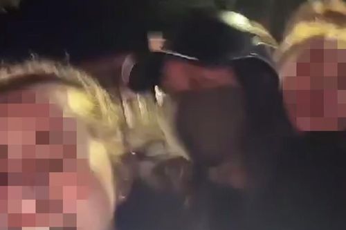 Xác minh 5 cô gái đi chung 1 xe máy, quay clip đăng Facebook
