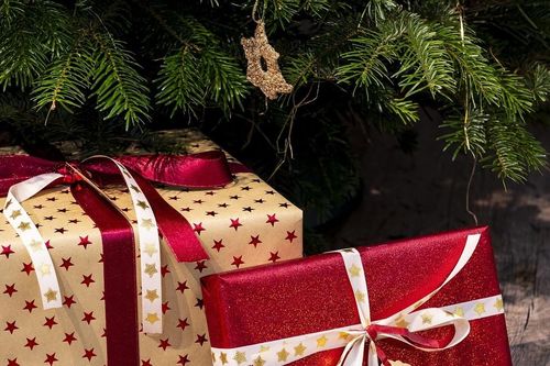 Gợi ý quà Giáng sinh ý nghĩa tặng người thân dịp Noel 2023