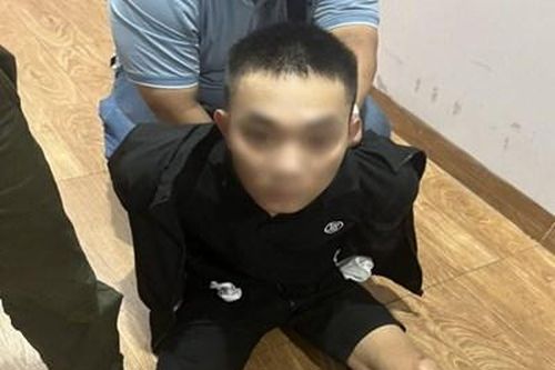 Nam thanh niên mang theo súng đi bán ma túy