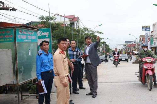 Nghệ An kiên quyết không để xảy ra tình trạng 'bắt cóc bỏ đĩa', tái lấn chiếm hành lang an toàn giao thông