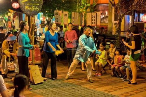 Người Việt đứng thứ 2 ở châu Á-Thái Bình Dương về đi du lịch xem biểu diễn