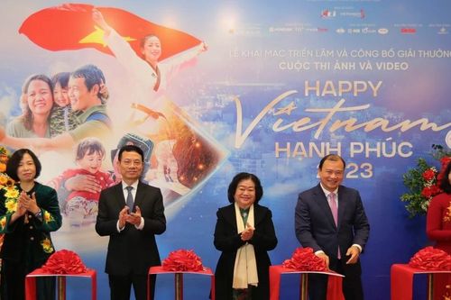 Phóng viên TTXVN đạt Giải Nhất Cuộc thi ảnh và video 'Happy Vietnam'