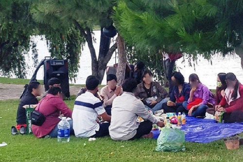 Những địa điểm 'tuyệt đối' không được uống rượu bia, biết kẻo bị phạt
