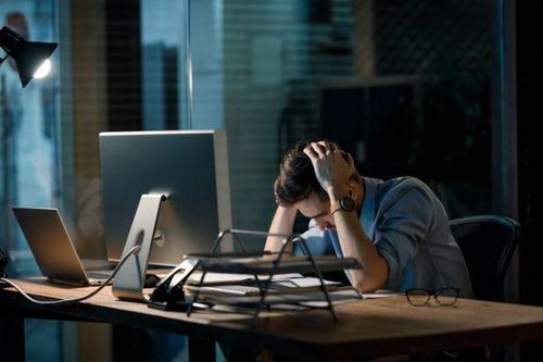 6 điều khó nói chốn công sở khiến chị em bực bội trong lòng nhưng chẳng dám bộc lộ ra