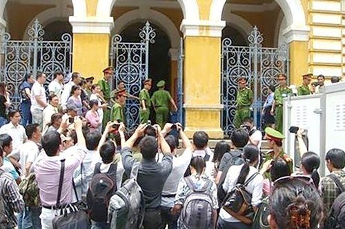 Bàn về quy định ghi âm, ghi hình tại tòa án