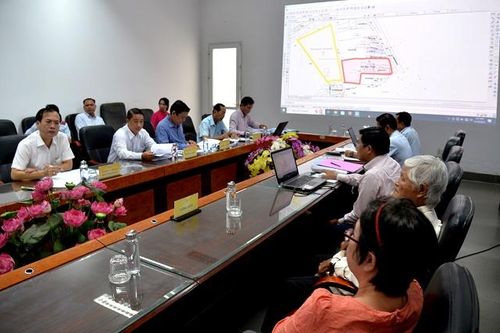 Phó chủ tịch UBND tỉnh Trần Trí Quang đối thoại với công dân TP Sa Đéc