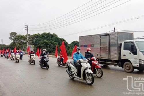 Diễu hành hưởng ứng Tháng hành động Quốc gia về dân số