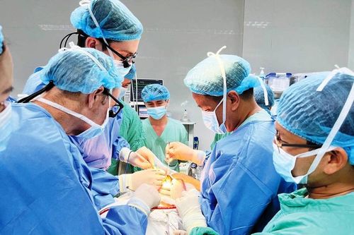 Đầu tư thiết bị, hoàn thiện cơ sở vật chất theo mô hình 'trường - viện'