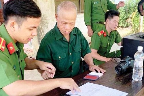 Hình ảnh đẹp công an xã