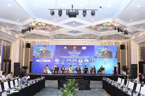 Diễn đàn Công nghệ và Năng lượng năm 2023 lần thứ 6: Nội địa hóa công nghệ ngành năng lượng tái tạo