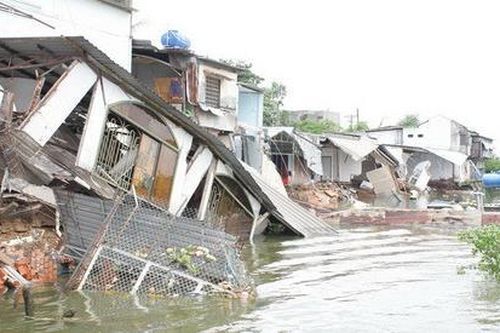 TPHCM: Vẫn còn 32 điểm thấp thỏm bên 'miệng hà bá'