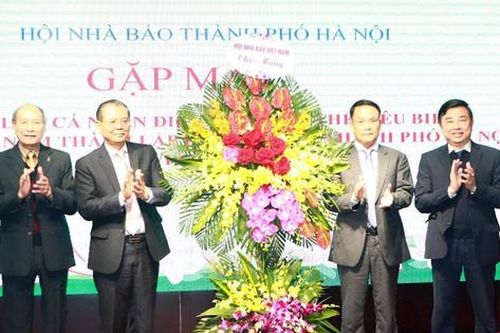 Gặp mặt kỷ niệm 35 năm thành lập Hội Nhà báo thành phố Hà Nội
