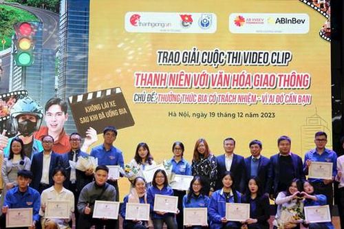 Trao giải cuộc thi video clip thanh niên với văn hóa giao thông