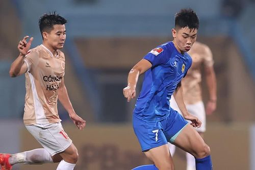 HLV Troussier có lẽ lại thở dài