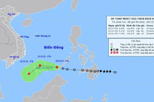 Áp thấp nhiệt đới mạnh cấp 6 giật cấp 8 vào Biển Đông