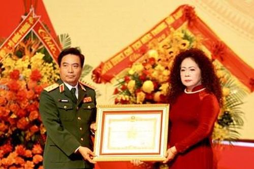 Truy tặng danh hiệu Anh hùng Lực lượng vũ trang nhân dân đối với Trung tướng Đặng Kinh