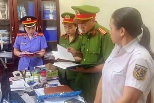 Bắt tạm giam Giám đốc Cảng vụ Hàng hải Quảng Nam