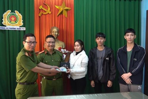 2 thanh niên sống đẹp