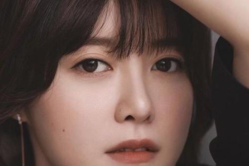 Goo Hye Sun xuất hiện tựa 'thiên thần' khi tiếp tục gia hạn cùng công ty quản lý cũ