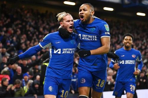 Chelsea và Fulham thắng luân lưu để vào bán kết Cúp Liên đoàn