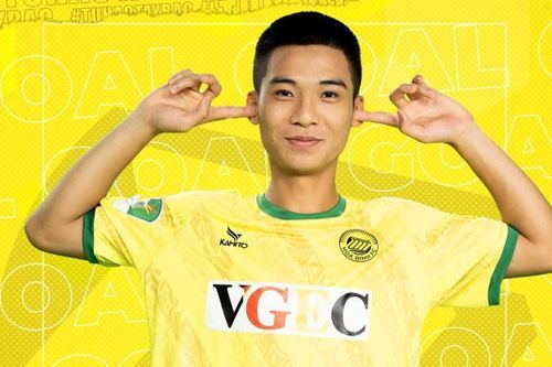 Đội bóng của Thành Lương bất ngờ chia tay 'siêu nhân' Trần Gia Huy