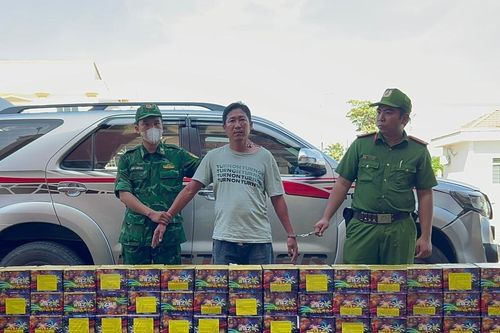 Long An: Phá đường dây vận chuyển pháo nhập lậu từ Campuchia về Việt Nam mùa giáp Tết