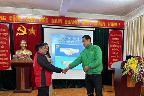 Lào Cai: Nâng cao vai trò của người đồng bào dân tộc thiểu số trong phát triển dịch vụ du lịch
