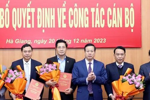 Điều động, bổ nhiệm nhiều vị trí cán bộ chủ chốt ở Hà Giang