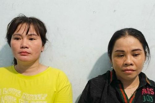 'Tú bà' điều hành 2 ổ mại dâm tại nhà riêng