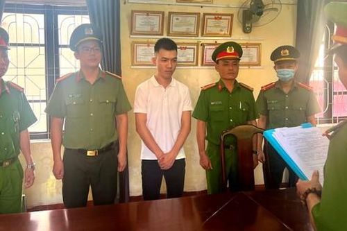 Làm ăn thua lỗ, lên mạng lừa đảo gần 1,1 tỷ đồng