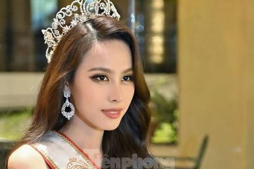 Ngọc Hằng: 'Tôi muốn mang về vương miện Hoa hậu Liên lục địa, nhưng lại đoạt Á hậu'