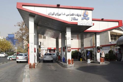 Toàn bộ trạm xăng dầu ở Iran hoạt động trở lại sau sự cố kỹ thuật