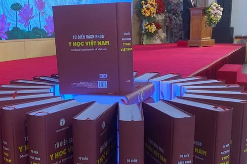 Tổng hội Y học ra mắt Cuốn Từ điển Bách khoa Y học Việt Nam