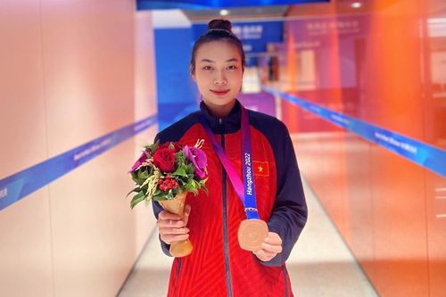 Quỹ tài năng của bầu Đức, bầu Thắng và bầu Hải tài trợ học bổng 4 năm đại học cho 2 VĐV Việt Nam